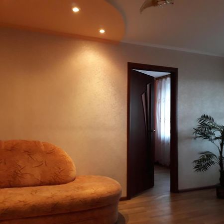Apartment - Gorkogo Street 格罗德诺 外观 照片