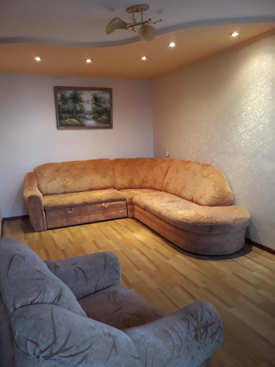 Apartment - Gorkogo Street 格罗德诺 外观 照片