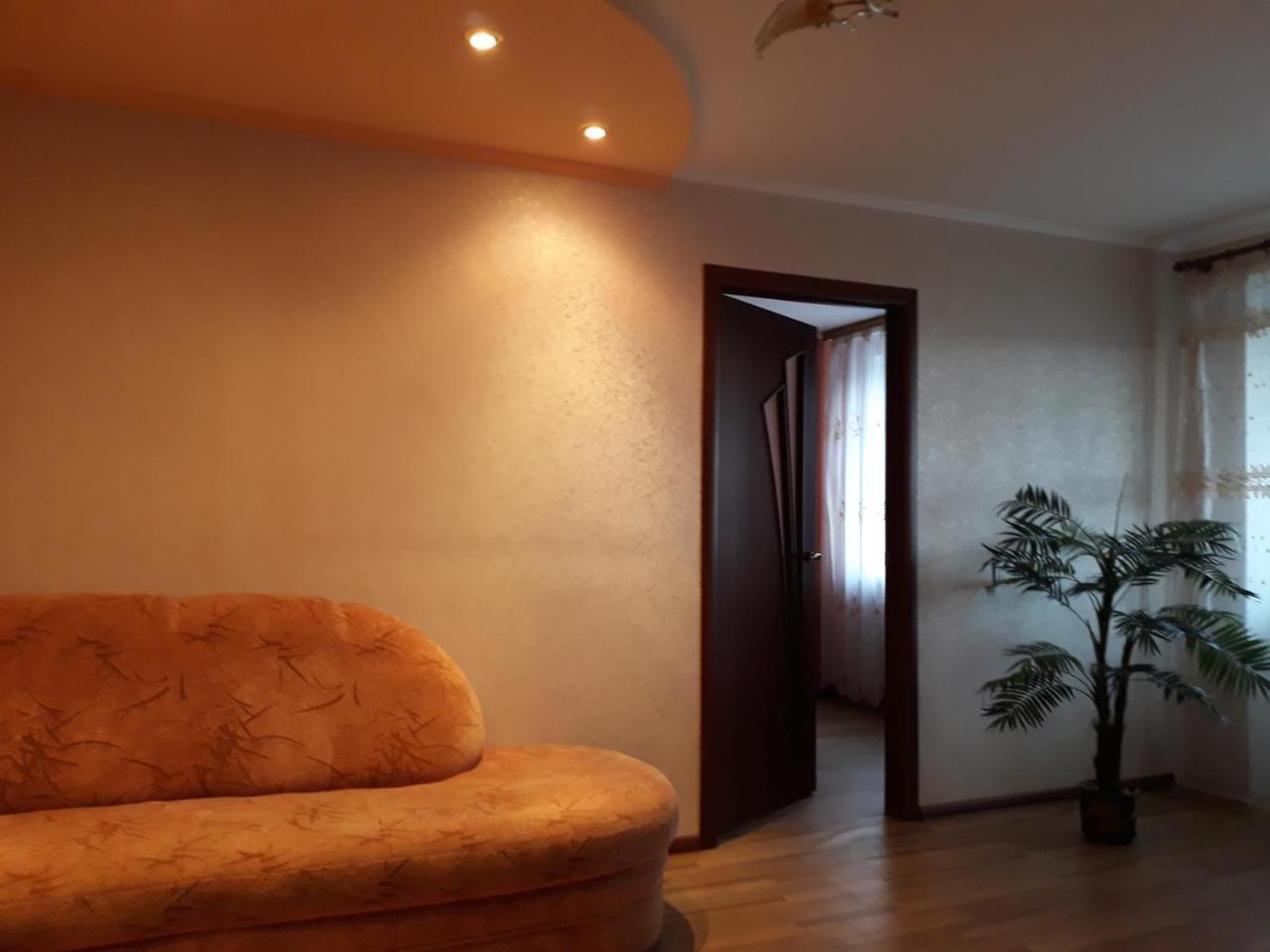 Apartment - Gorkogo Street 格罗德诺 外观 照片