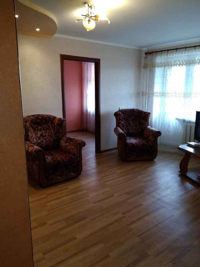 Apartment - Gorkogo Street 格罗德诺 外观 照片